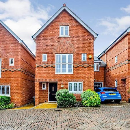 Entire House Sleeps 8 Near The River Thames Maidenhead Exterior foto