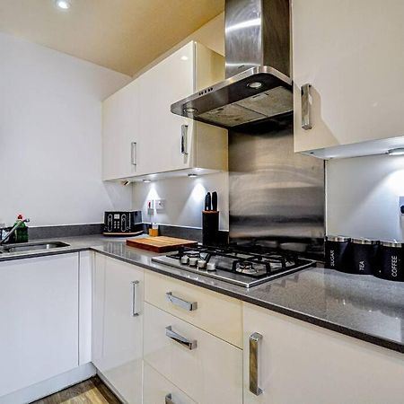 Entire House Sleeps 8 Near The River Thames Maidenhead Exterior foto