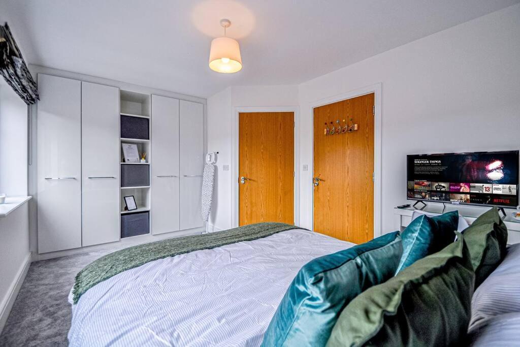 Entire House Sleeps 8 Near The River Thames Maidenhead Exterior foto