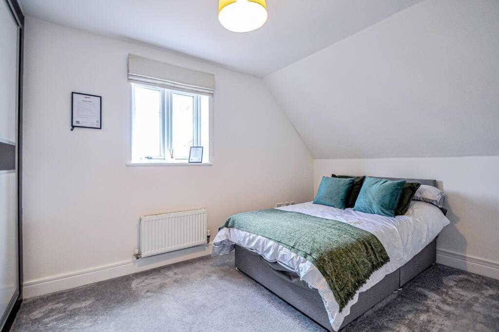 Entire House Sleeps 8 Near The River Thames Maidenhead Exterior foto